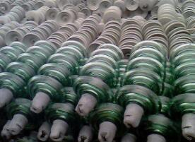 复合绝缘子为什么会出现闪络